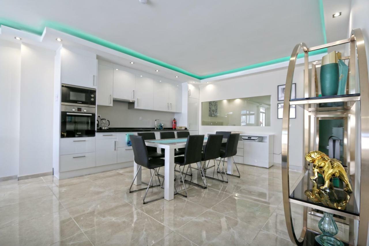 Beachfront Luxury Residence, Playas Del Duque, Puerto Banus, Marbella Exteriér fotografie